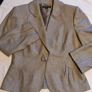 TAHARI Skirt Suit Women Size 4 Gray Tweed Blazer Jacket‎ With Snap Toggle